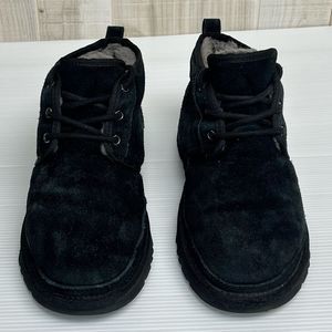 UGG Neumel Classic Fur Lined Suede Lace-Up Chukka Black Boots Size W8.5 M7